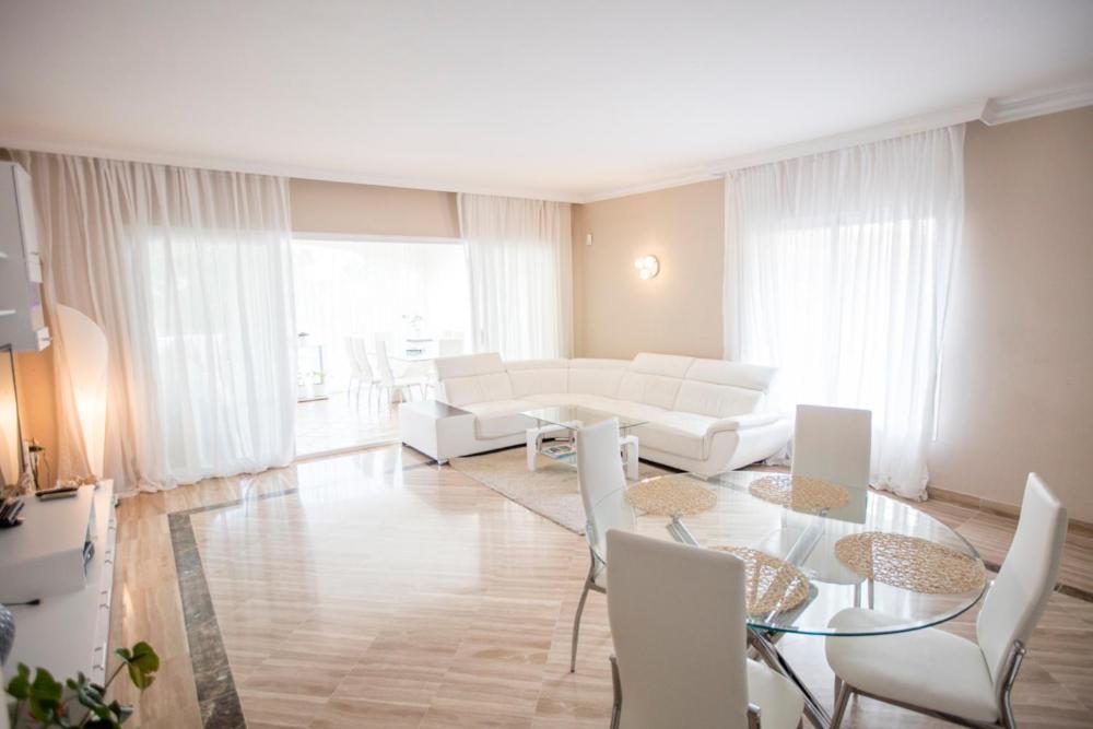 Vista Hermosa Apartamento *