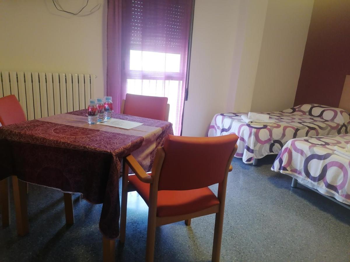 Hotel La De *