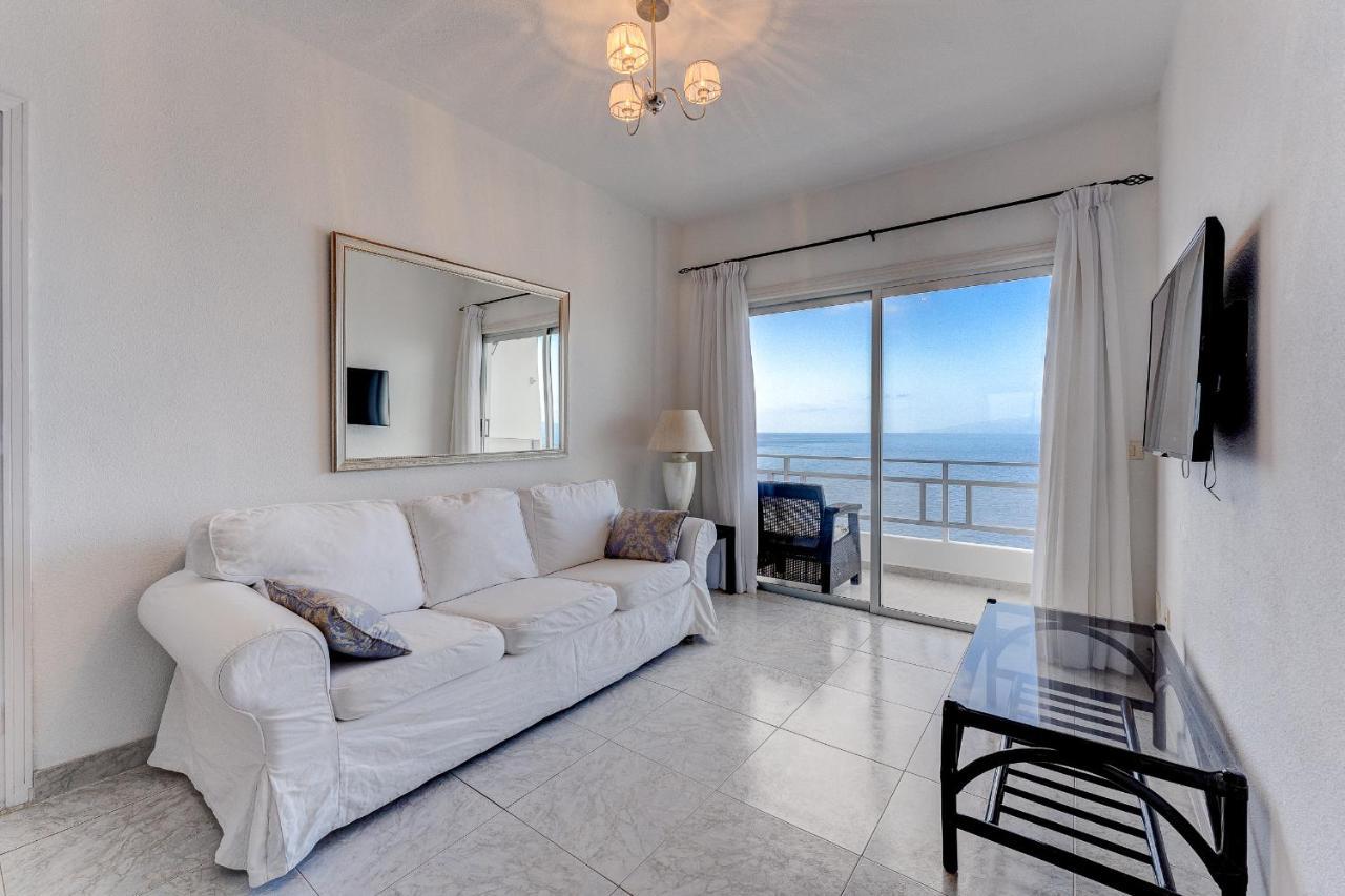 Incredible Sea & Mountain View Aircon Front Line Of Atlantic Ocean Apartment