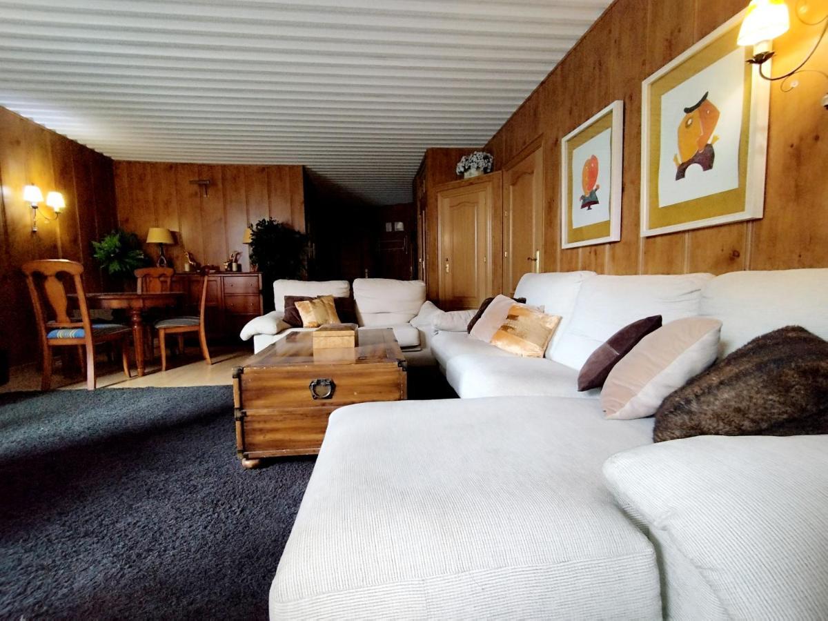 Apartment Europa 3 Y 2 Banos Con Parking Y Wifi By Surynieve Borrar