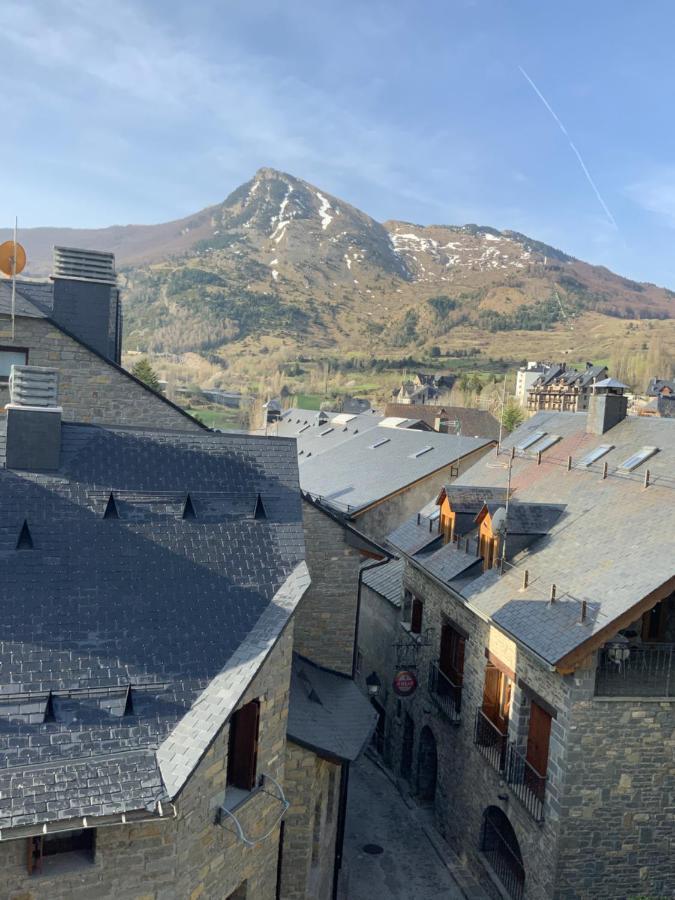Esplendido Atico En Sallent Con Vistas Apartamento *