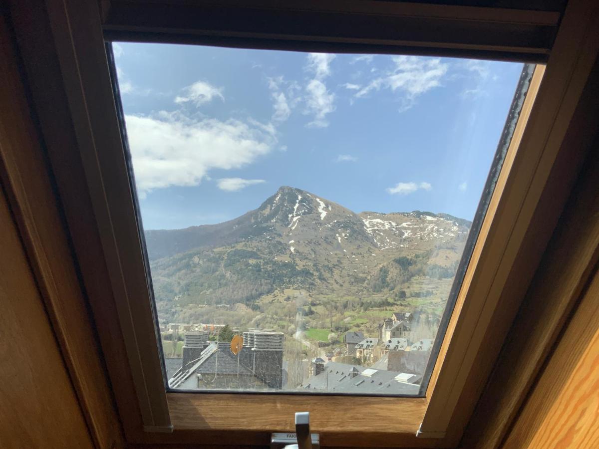 Esplendido Atico En Sallent Con Vistas