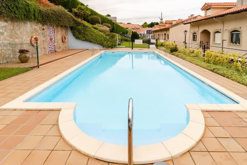 Casa De Flores - Con Jardín Privado Frente A La Playa De Apartamento