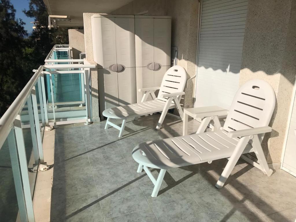 Terrasse Sud: Confort Et Piscine Près De Port Aventura * Salou