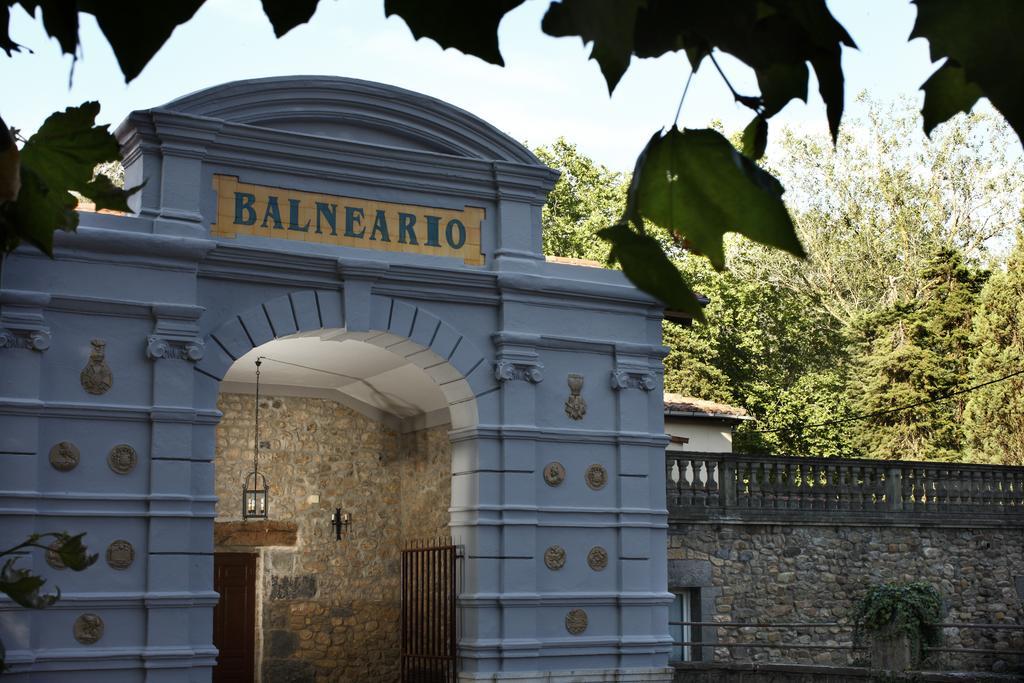 Balneario De 3* Alceda