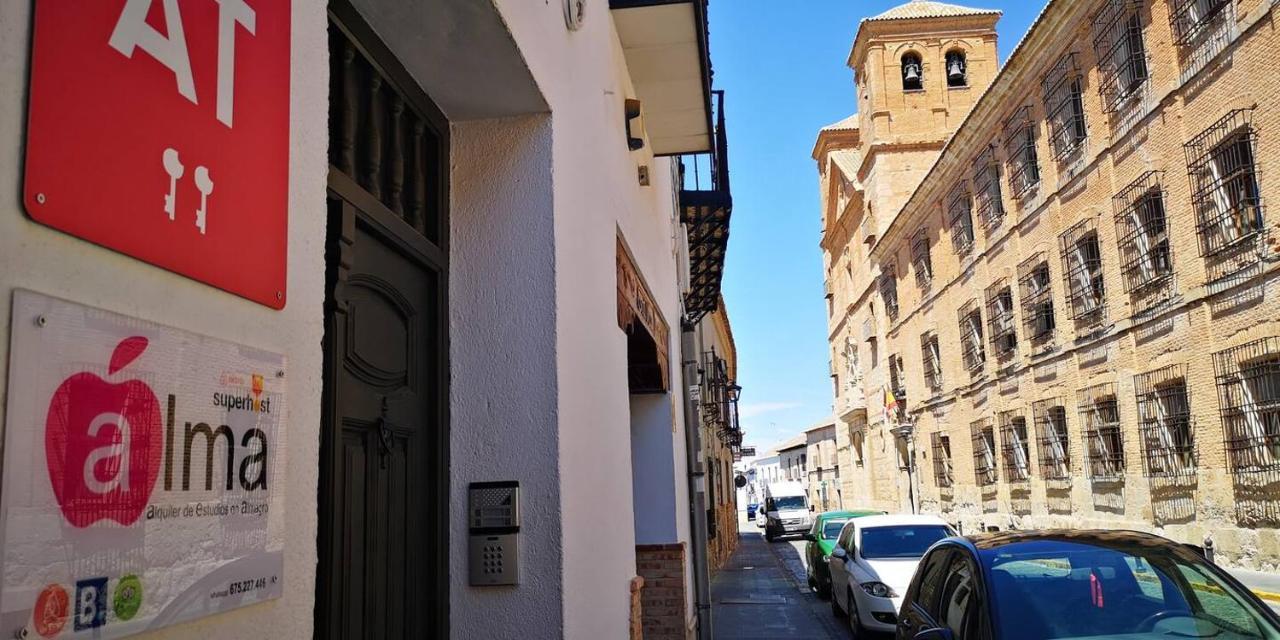 Apartamento Almaalquiler Gran Maestre 3 *