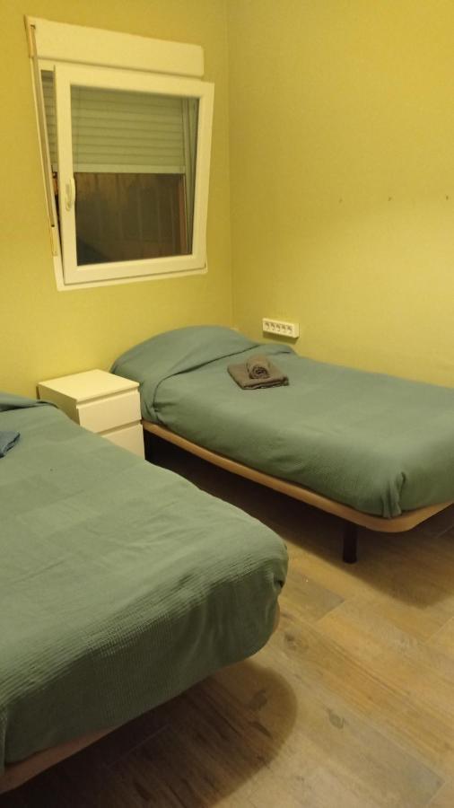 Apartamento Con Terraza, Tipo ático, Dos Y Salón Con Sofá Cama *