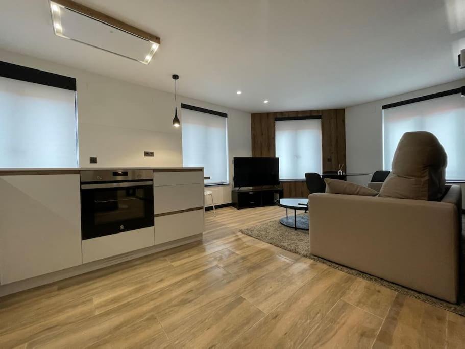 Mk77 Serranos Apartamento
