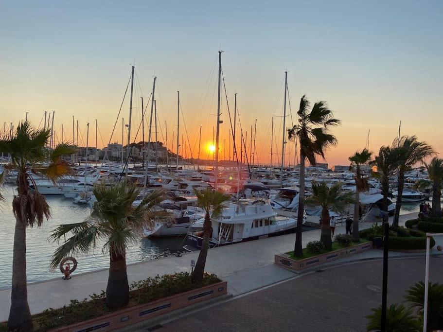 Mira Montgo Las Marinas Apartment *