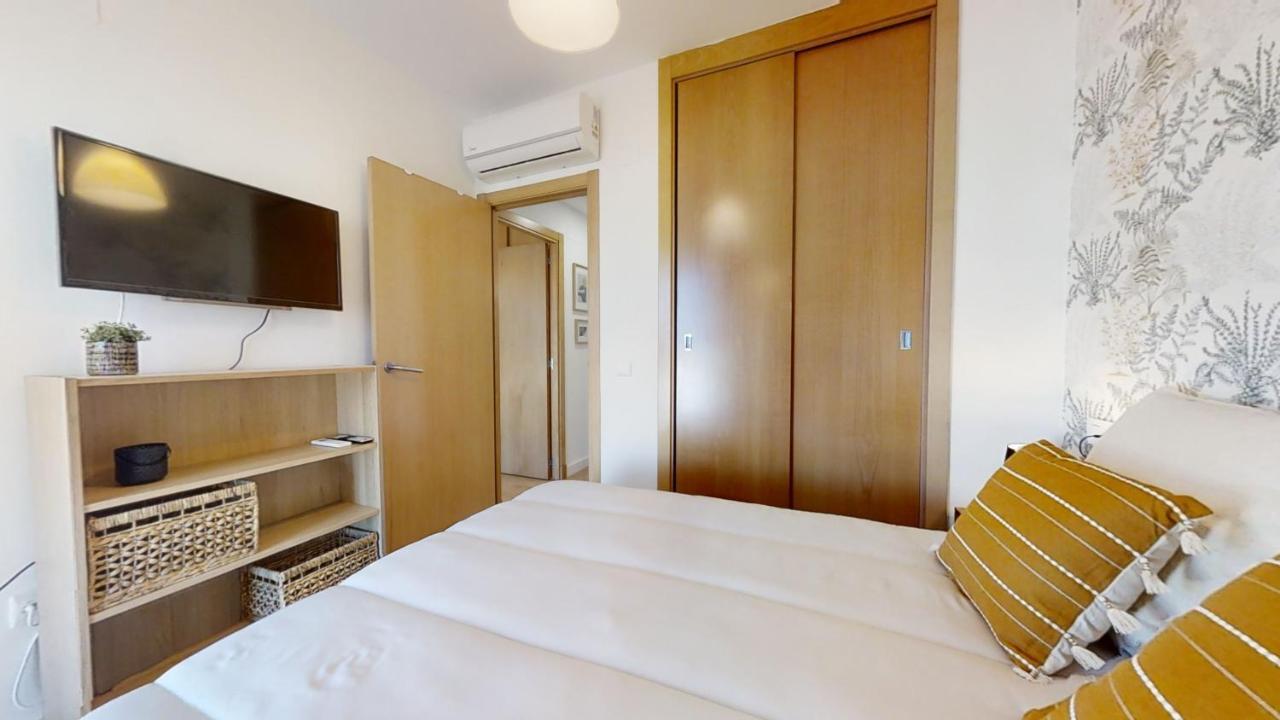 Renfurbis Vista Moderno 2 Apartment *