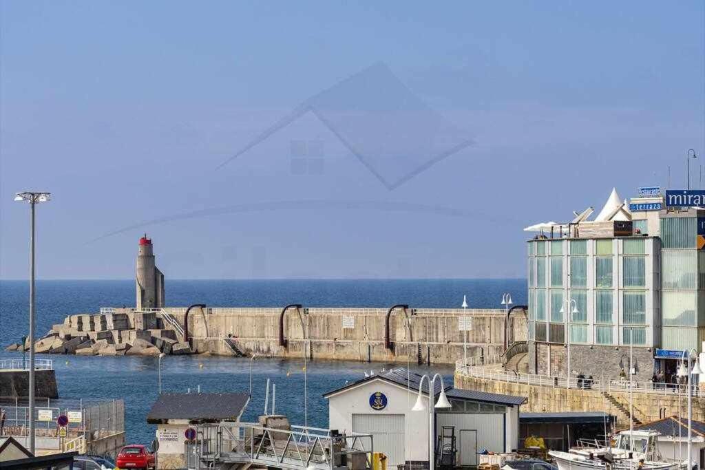 Puerto De *