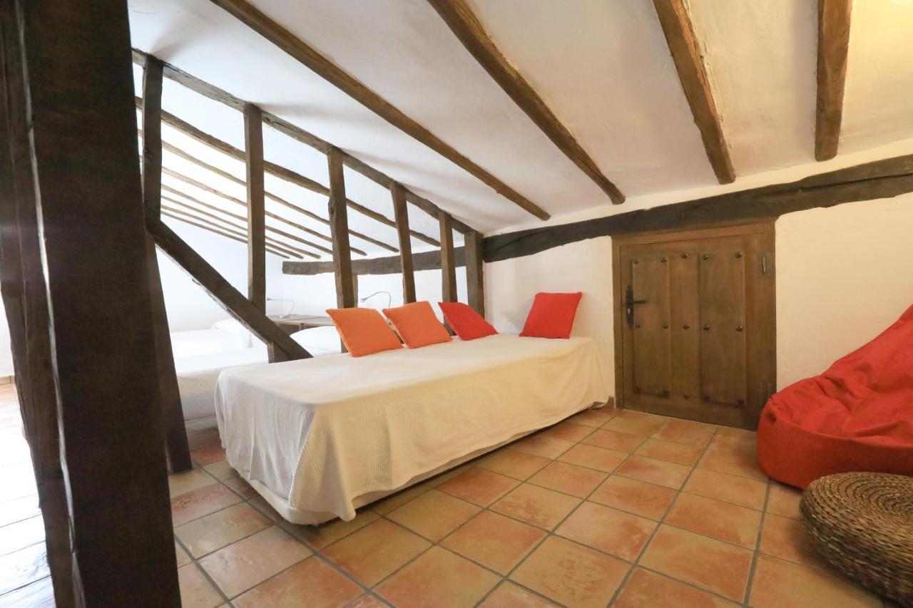 Apartamento Rurales Casa De Escudos *