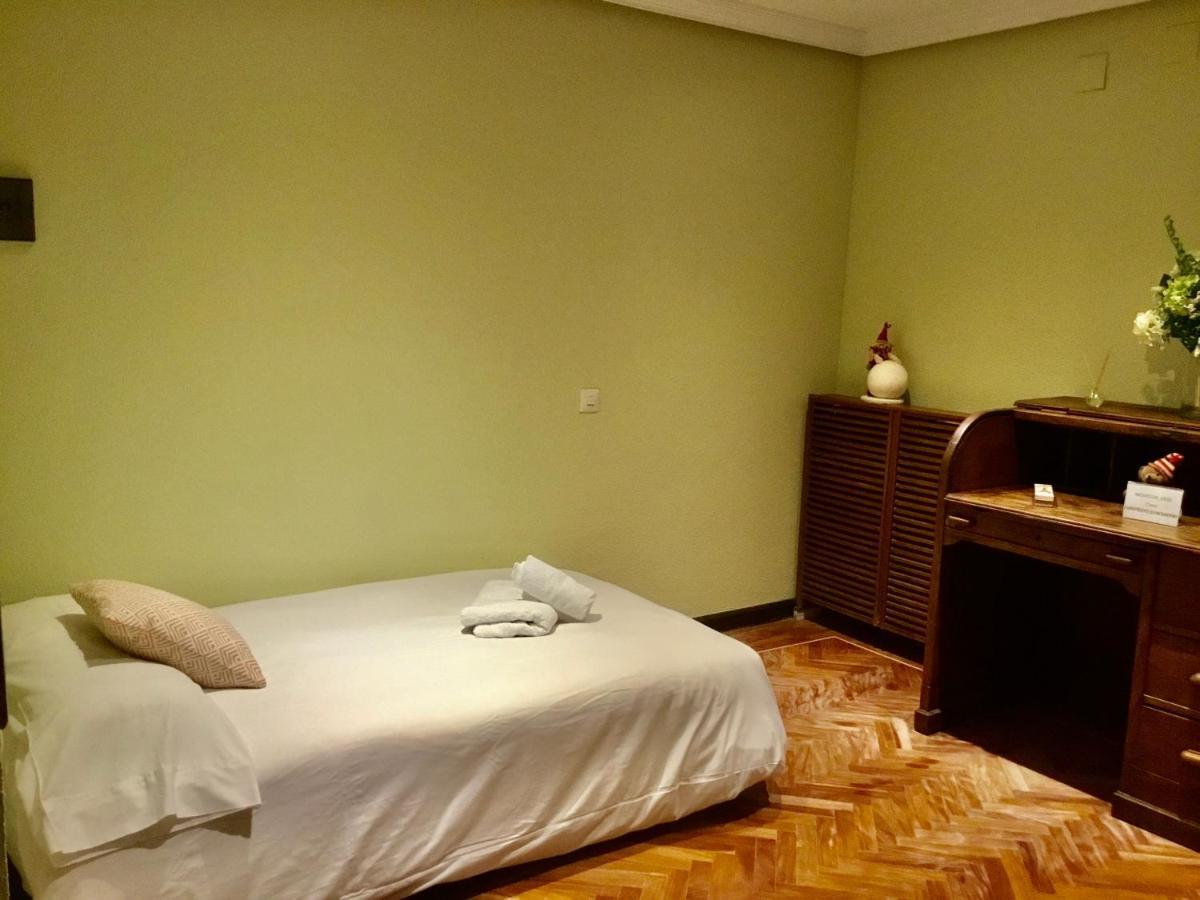 Apartment Azafranal-parking Gratis-