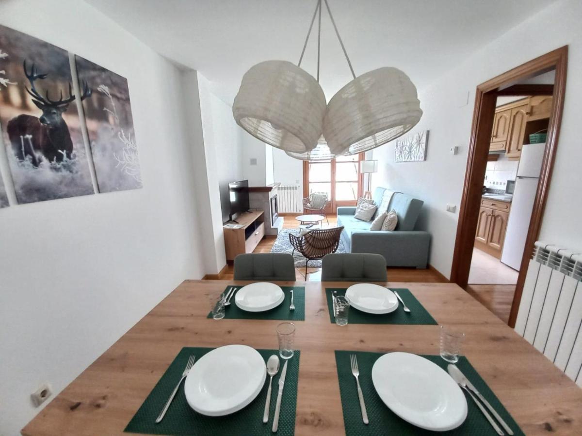 Bpirineos-parque Tilos 2 Apartment *