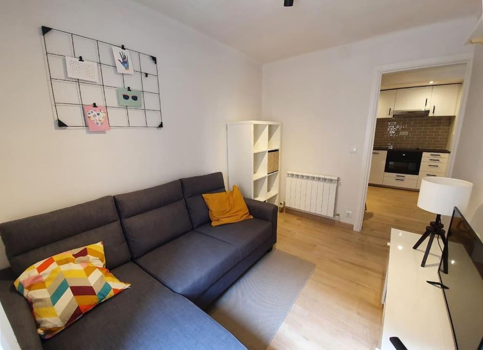 Acogedor Piso En El Centro De Apartamento *