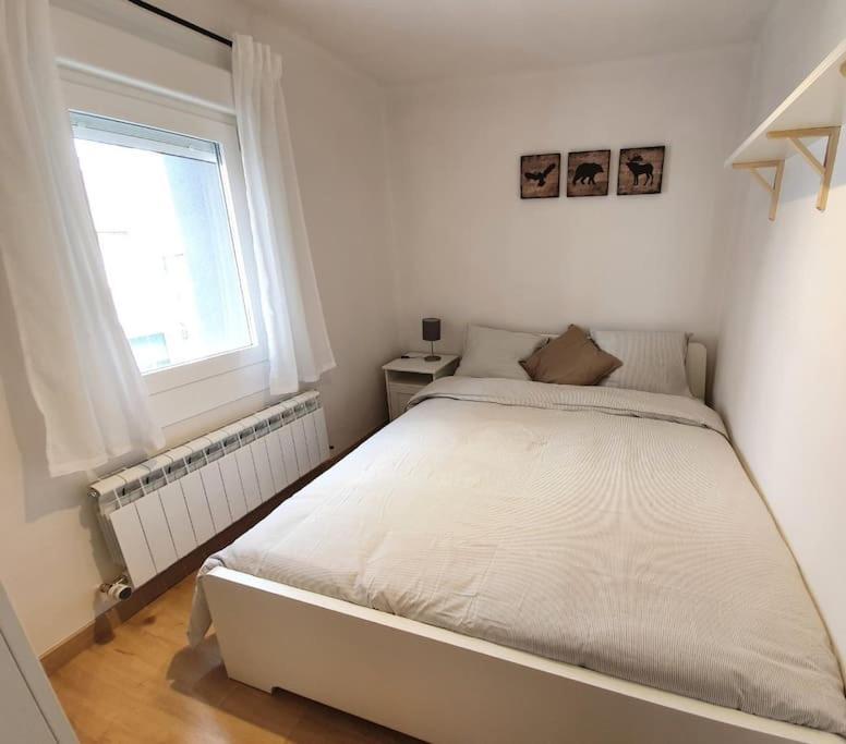 Acogedor Piso En El Centro De Apartamento *