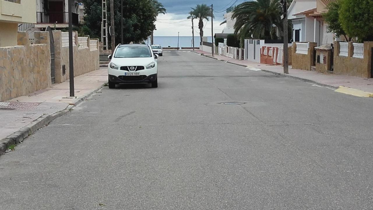 Bord De Mer-aguilas Apartamento Calabardina