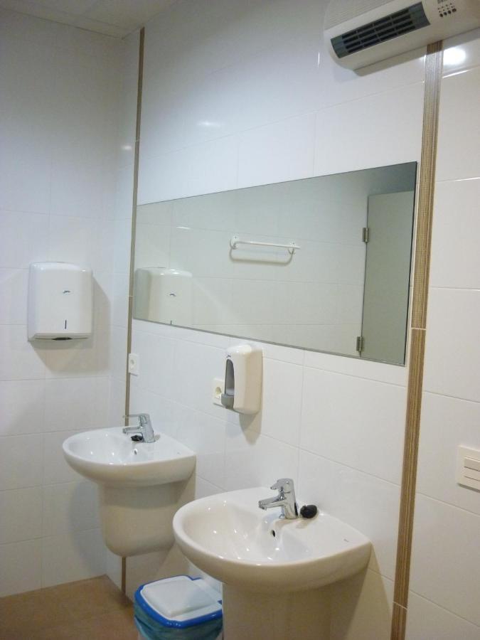 Hostal Pensión-albergue Puente Ribeira *