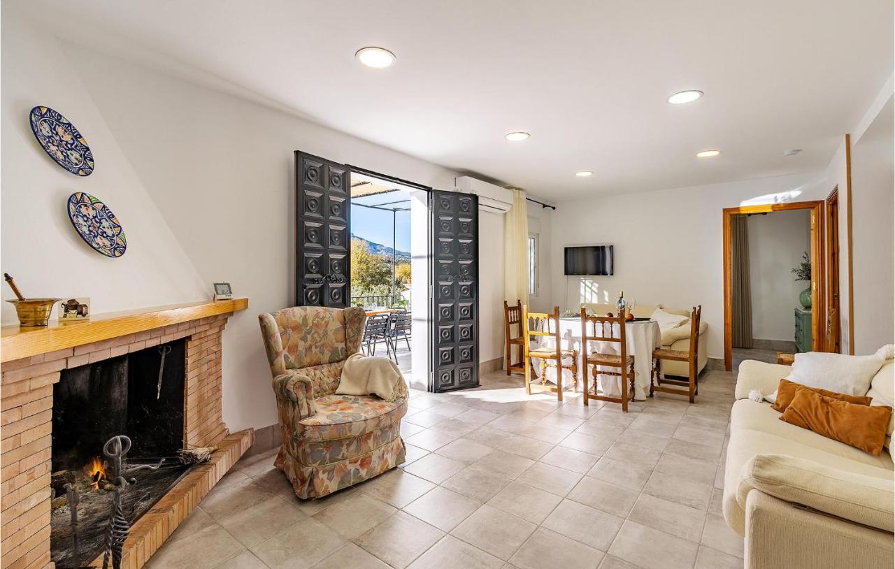 3 Bedroom In Bedmar