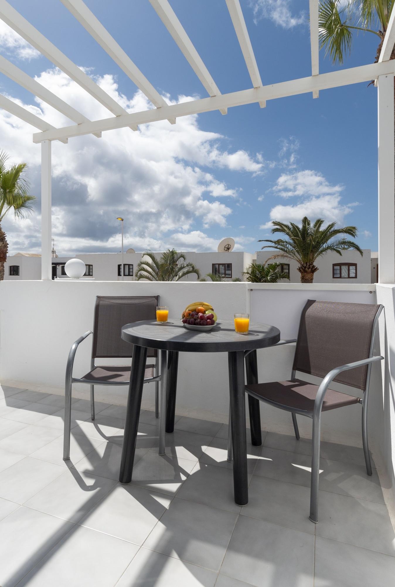 Livvo Oasis * Puerto del Carmen (Lanzarote)