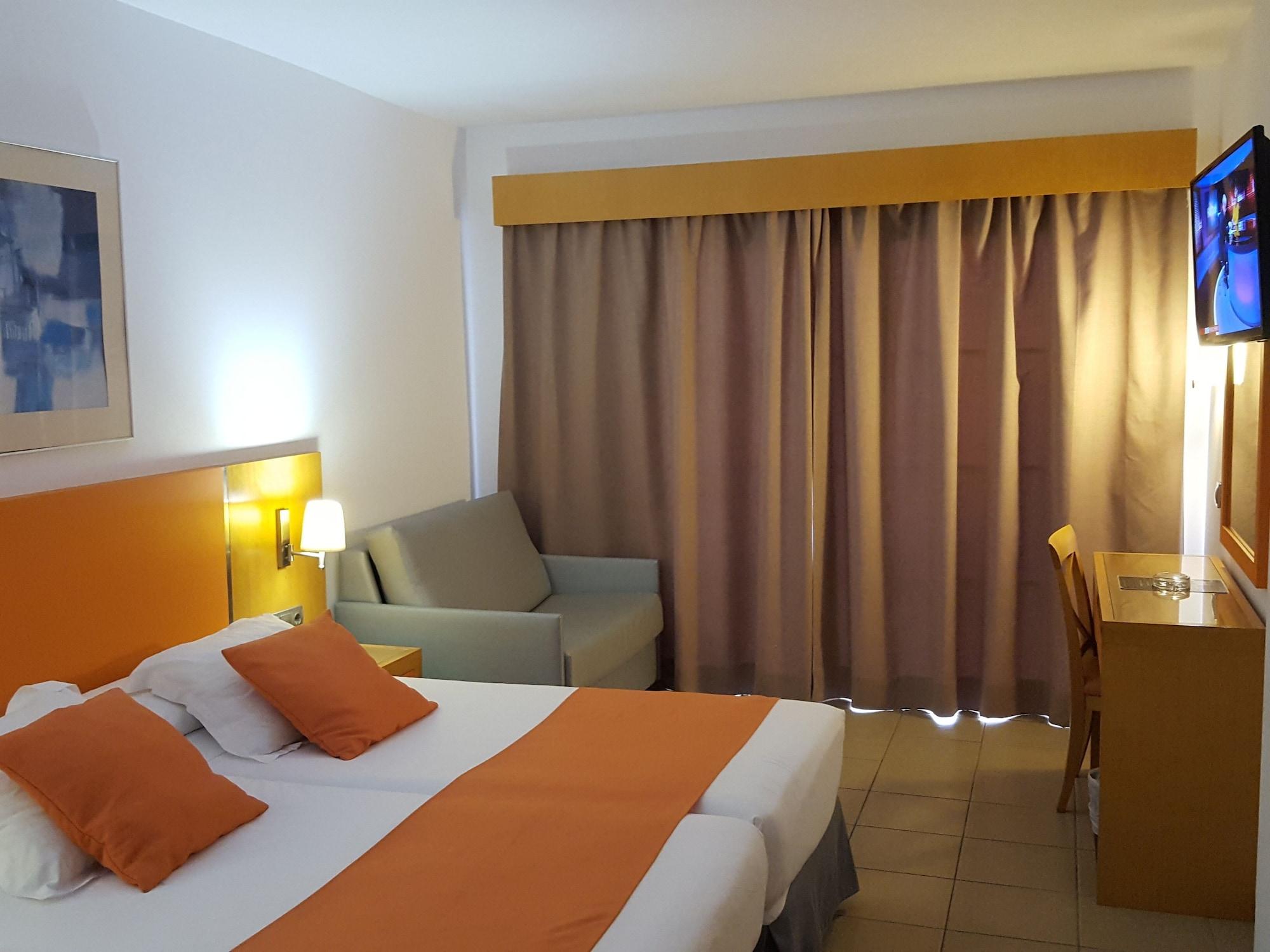 Chatur Costa Caleta 3*