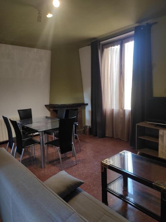 Bruguera 2 Apartment *
