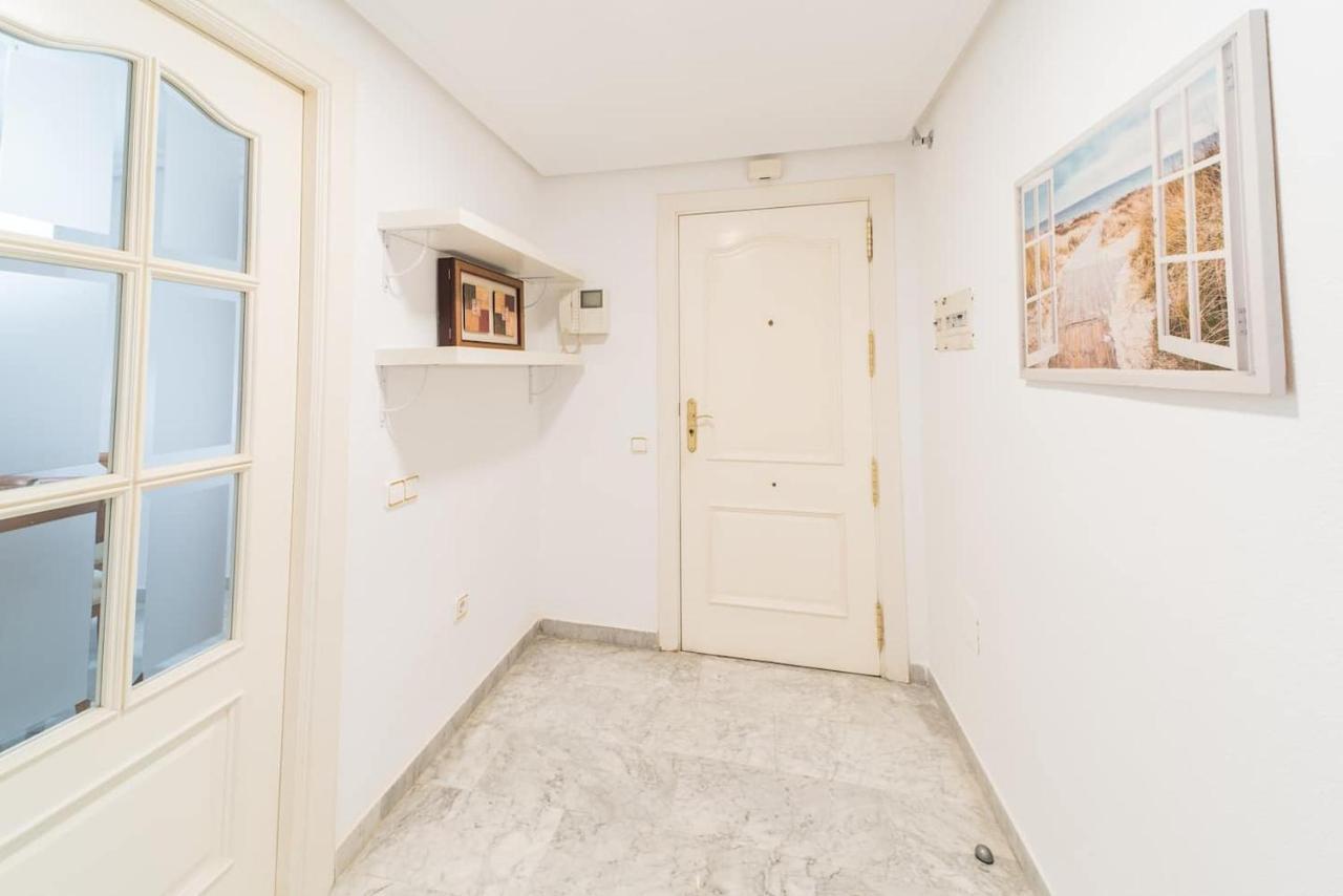 Expoholidays - Plaza Santa Rita Apartment