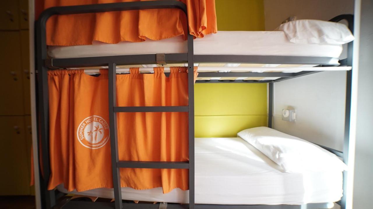 Summer Hostal