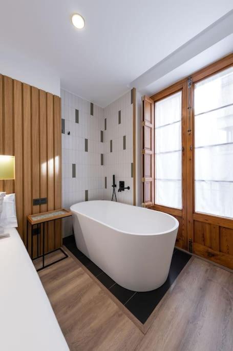 Precioso Loft Con Banera De Isla Apartamento