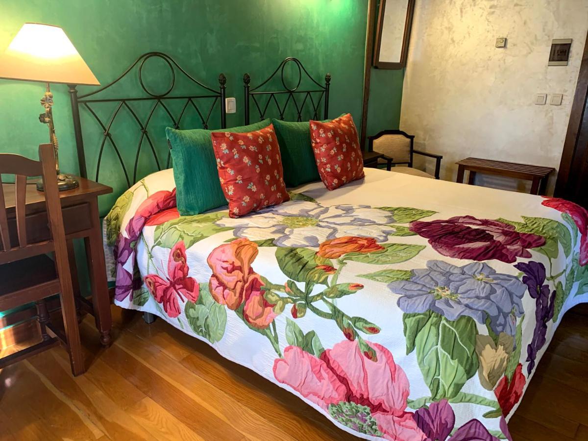Hotel Dona Sancha 3*
