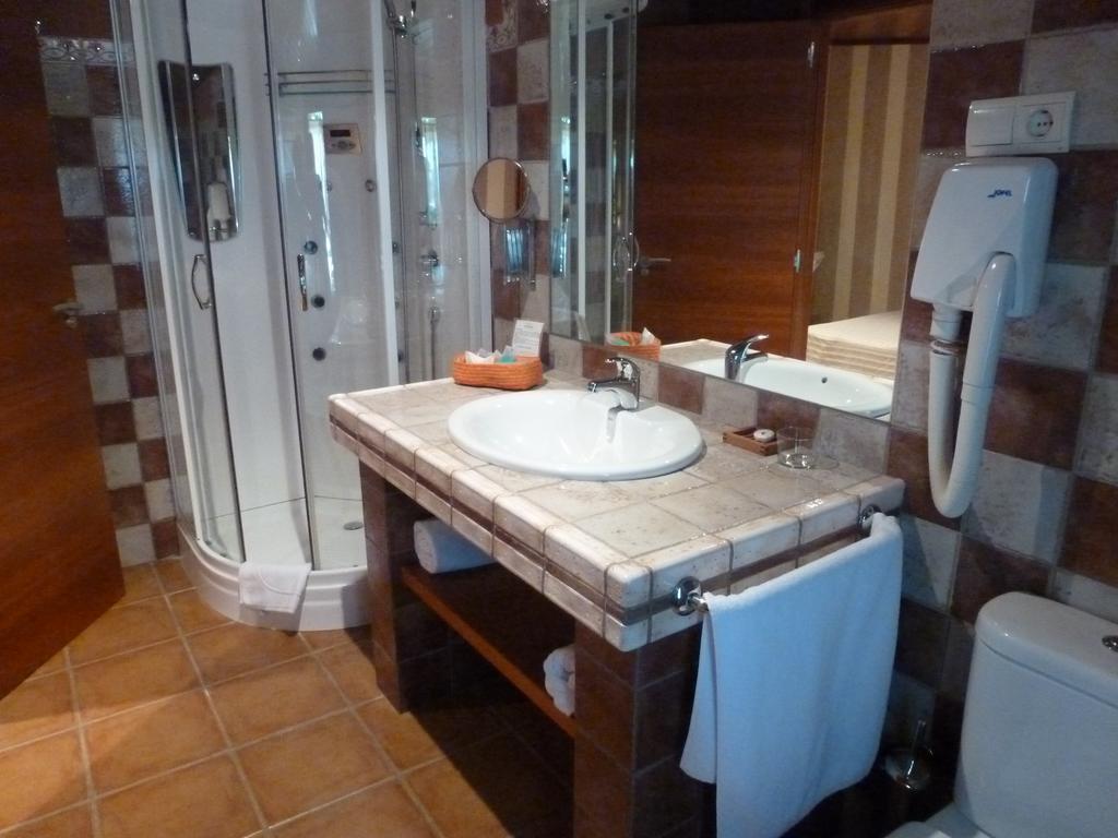 H Con Encanto Hotel Binefar