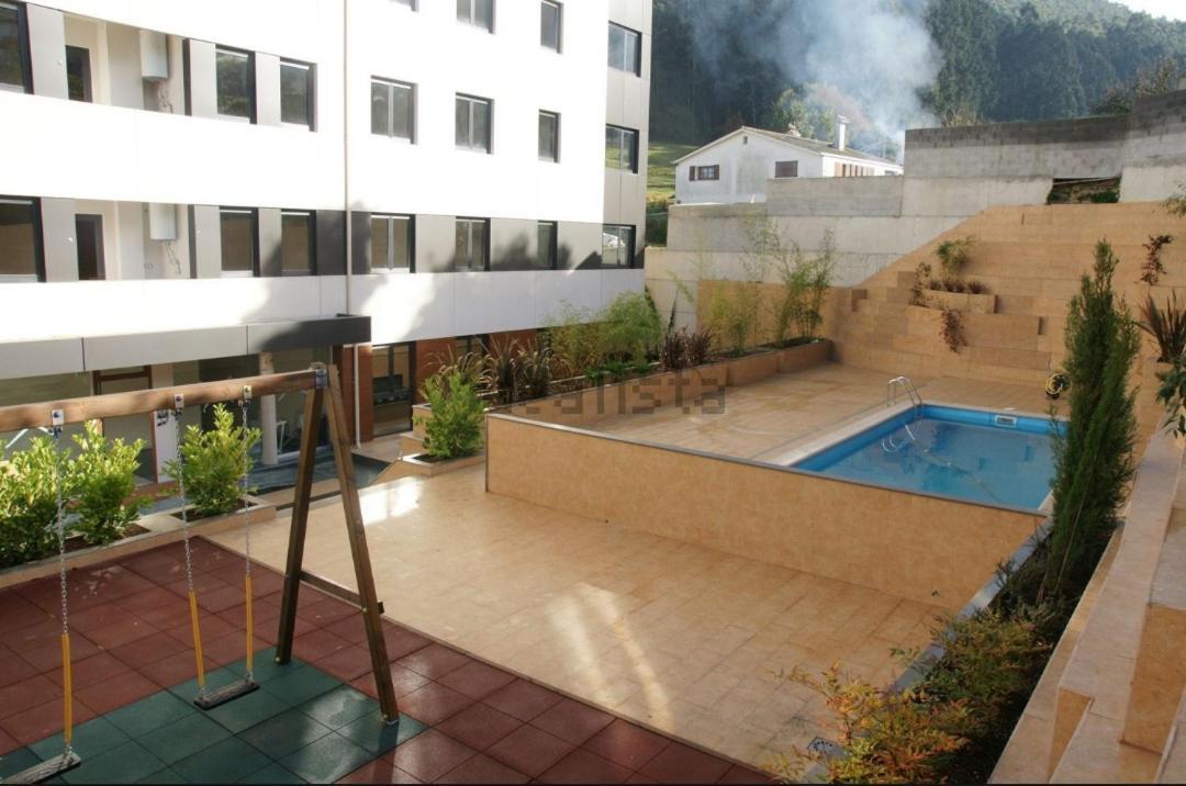Piscina 1g By Urraca * Viveiro
