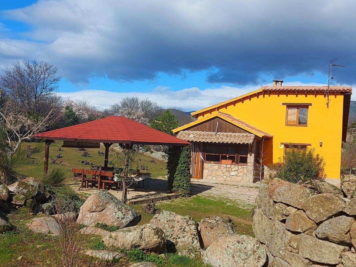 Naranja Сasa de vacaciones El Tiemblo