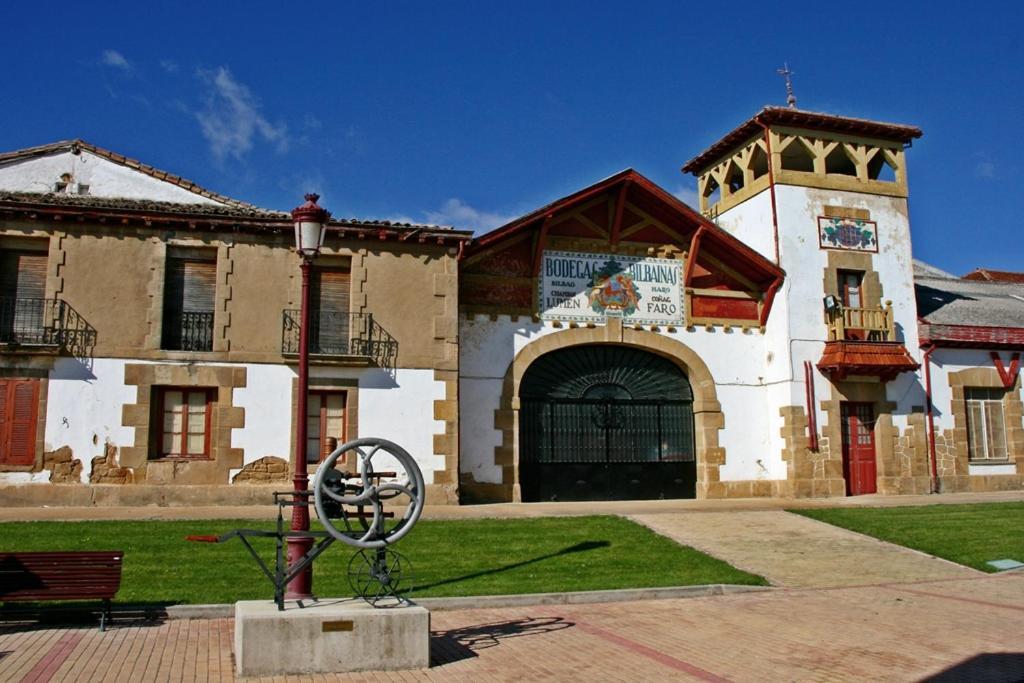Сasa de vacaciones En El Corazon Del Barrio De La Estacion Haro