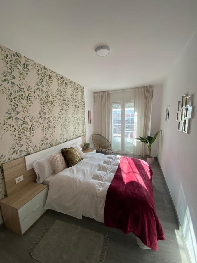 Precioso Piso En El Centro De Galicia. Apartamento *
