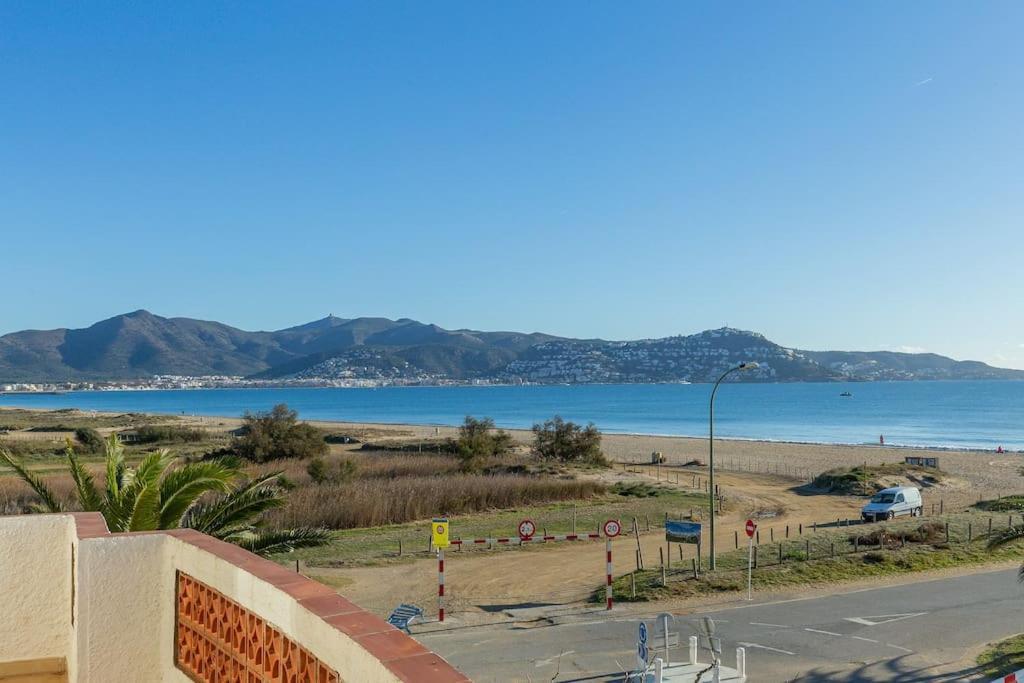V020 - Puerto Primero Empuriabrava