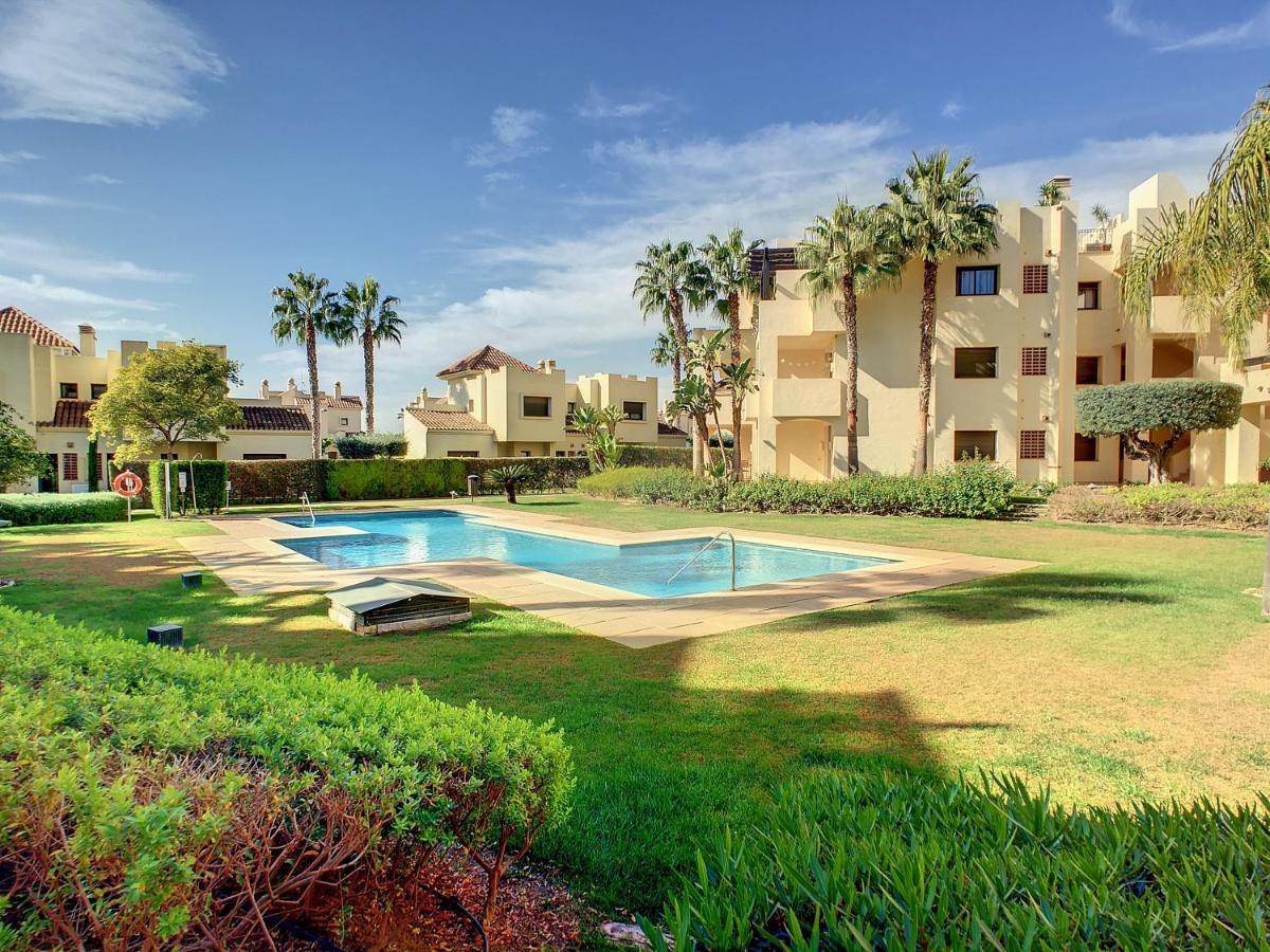 Apartamento Roda Golf - 8809 *