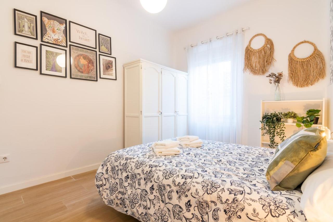 Tuguest Plaza Pescaderia - Catedral Apartment