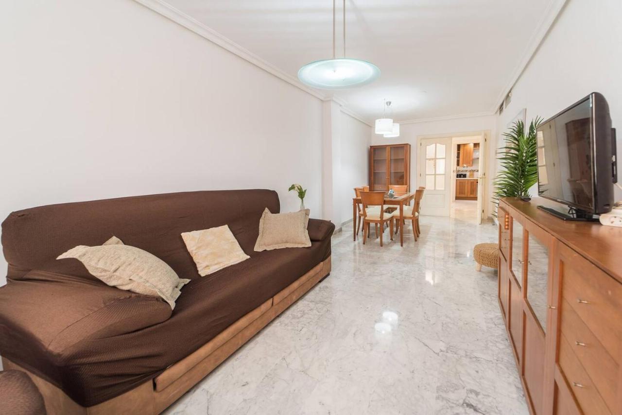 Expoholidays - Plaza Santa Rita Apartment