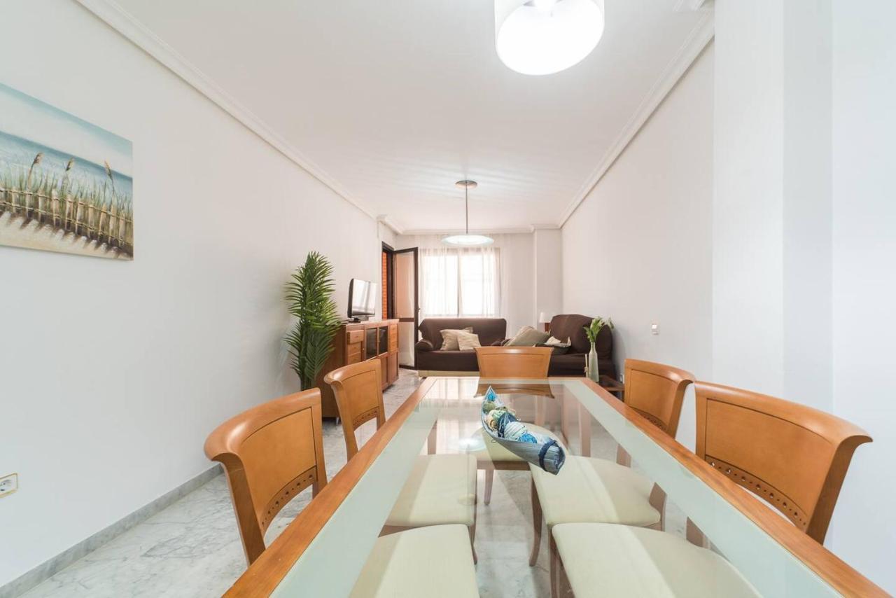 Expoholidays - Plaza Santa Rita Apartment Almeria