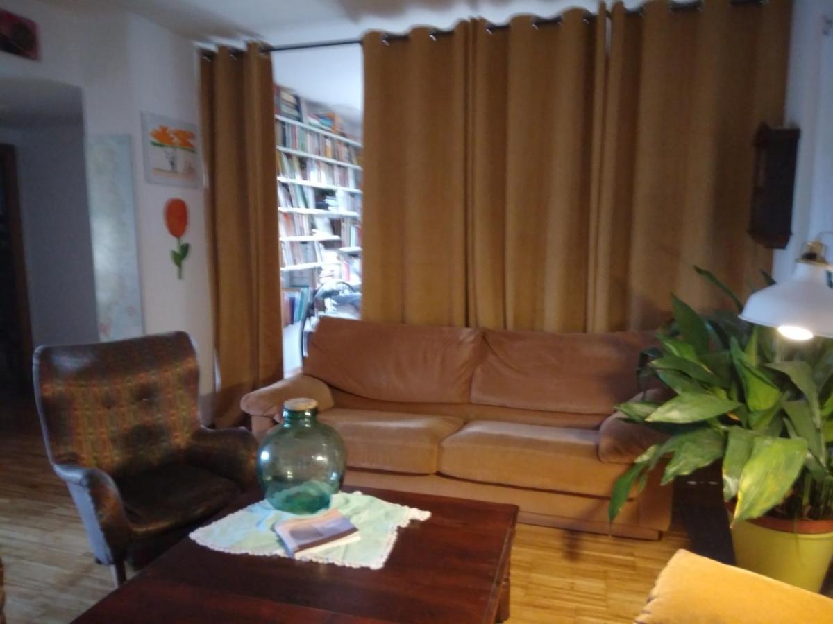 Happy Nest In Village Apartamento Pals