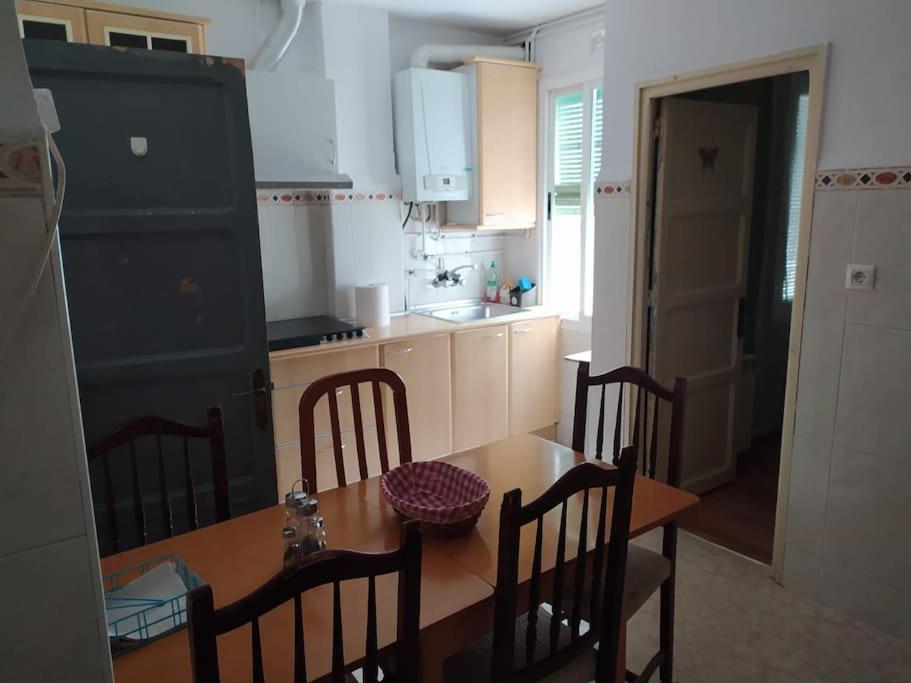 Amplio Piso En Centro Con Balcon Cuenca (Castilla-La Mancha)