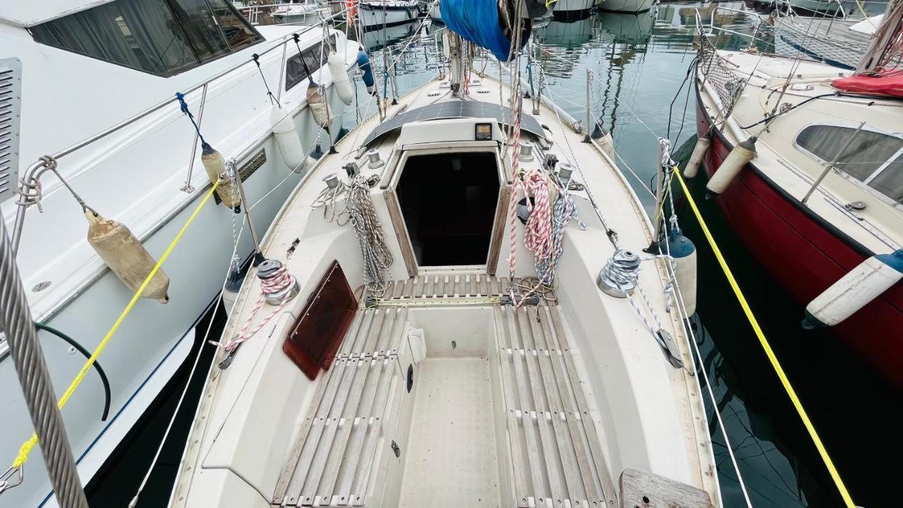 Cozy Sailing Boat Barcelona Botel
