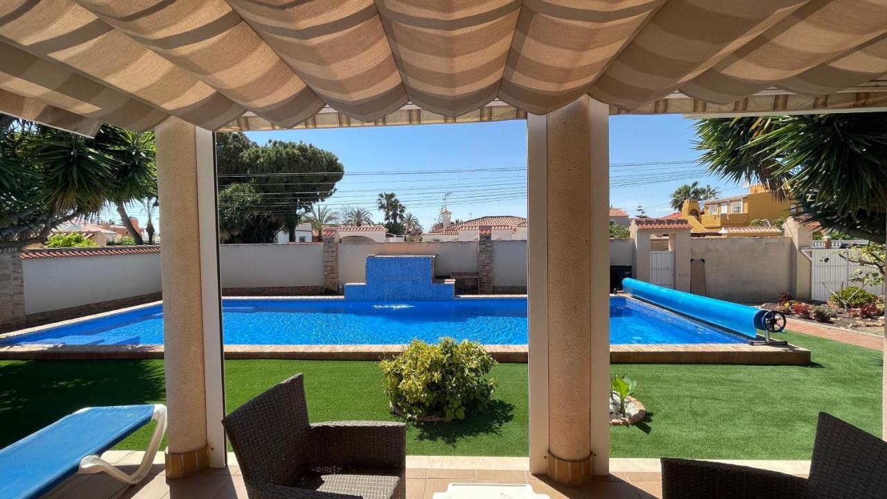 Sunny Florida Villa Torrevieja
