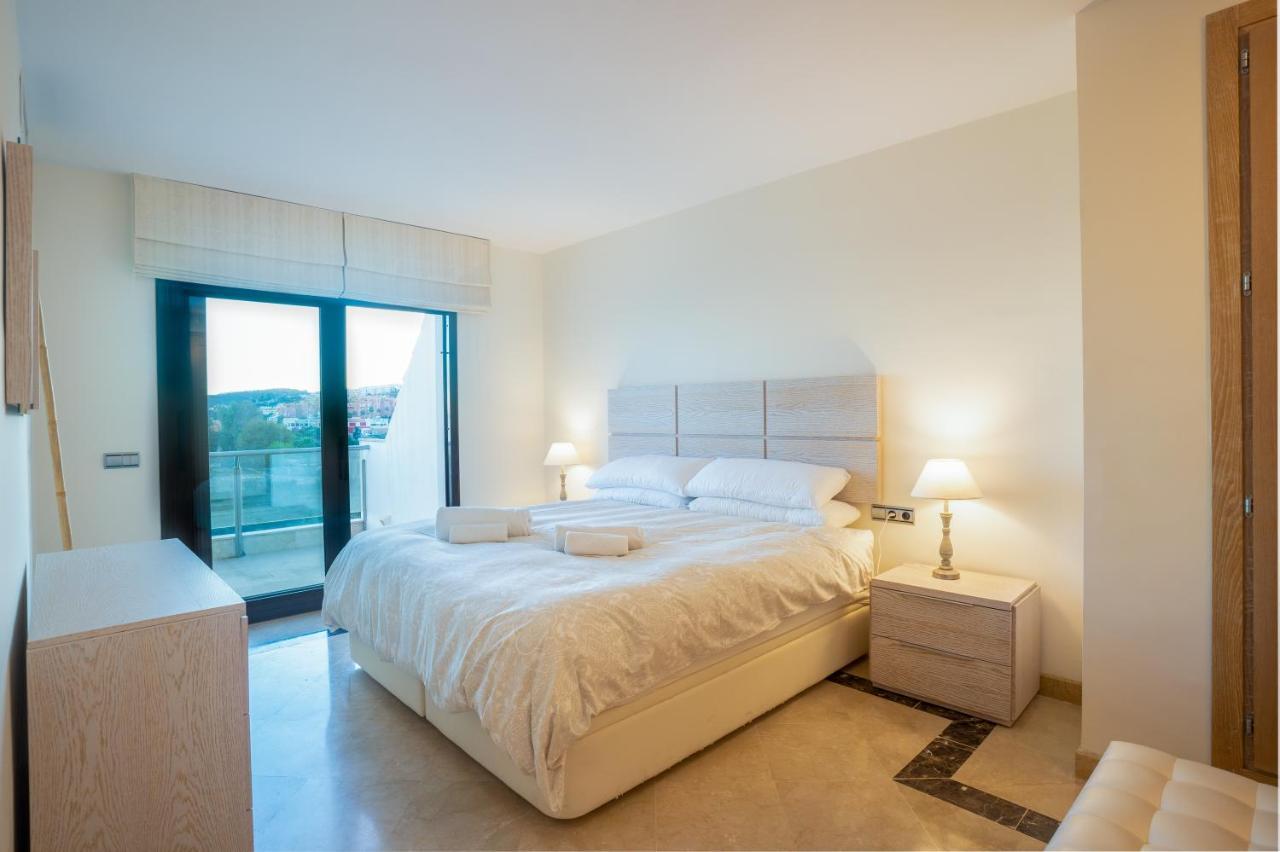 Marina Castillo Penthouse Apartamento Manilva