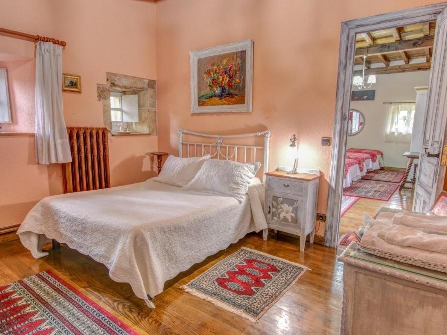 Casona Dos Lagos Hotel Villanueva (Cantabria)