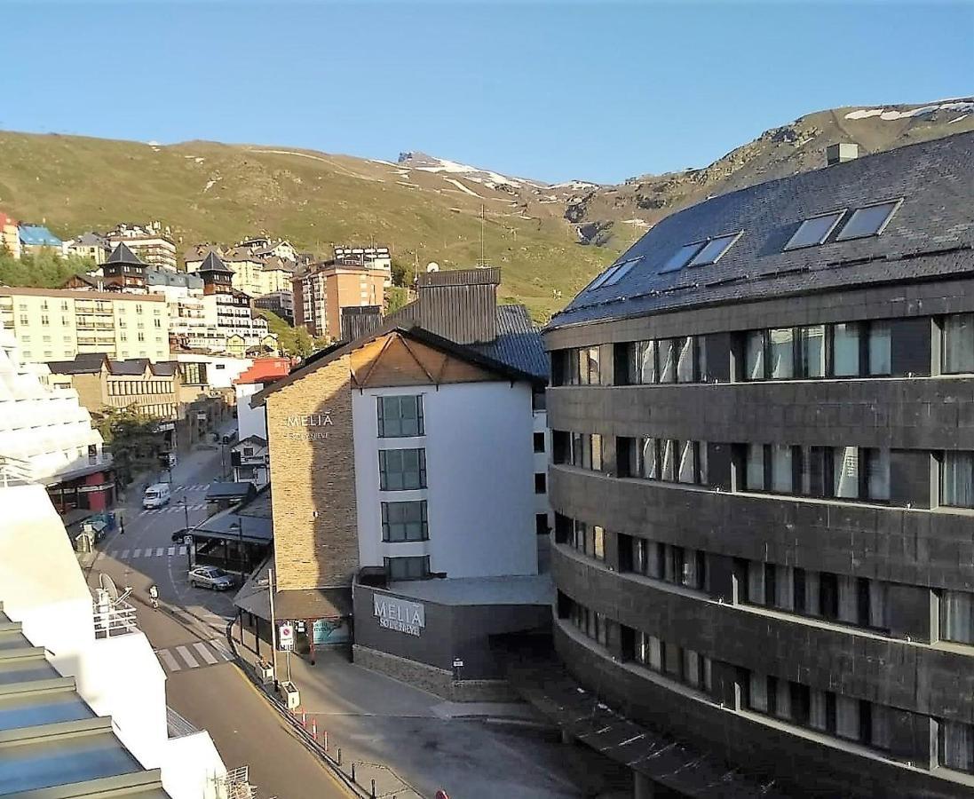 Apartamento Todosierranevada Zona Baja - Montblanc Vistas A La Montana - Junto A Telecabinas