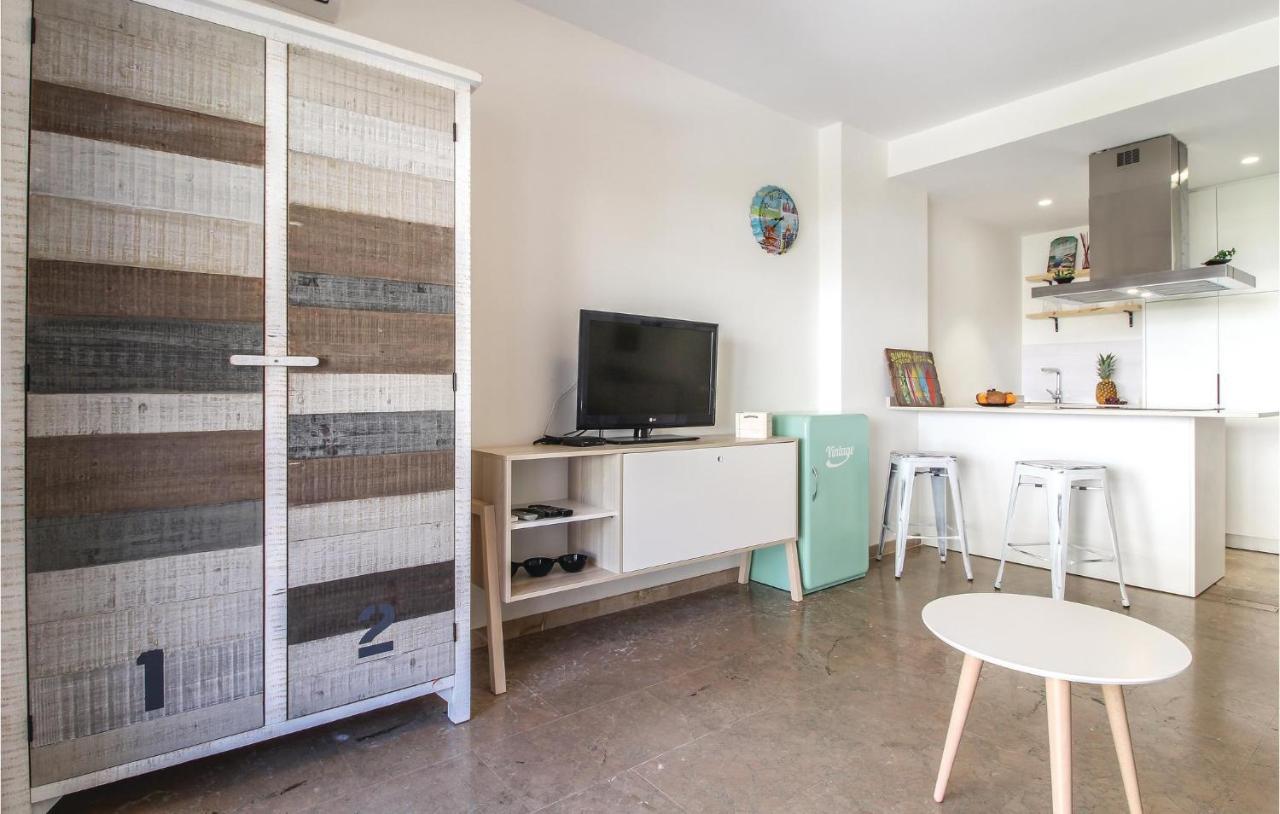 Apartamento Gorgeous In With Kitchen *