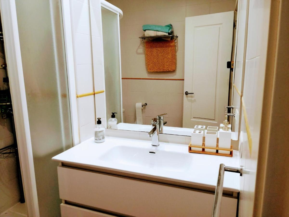 Apartment Center Paseo Apartment: Renovated With Double Garage