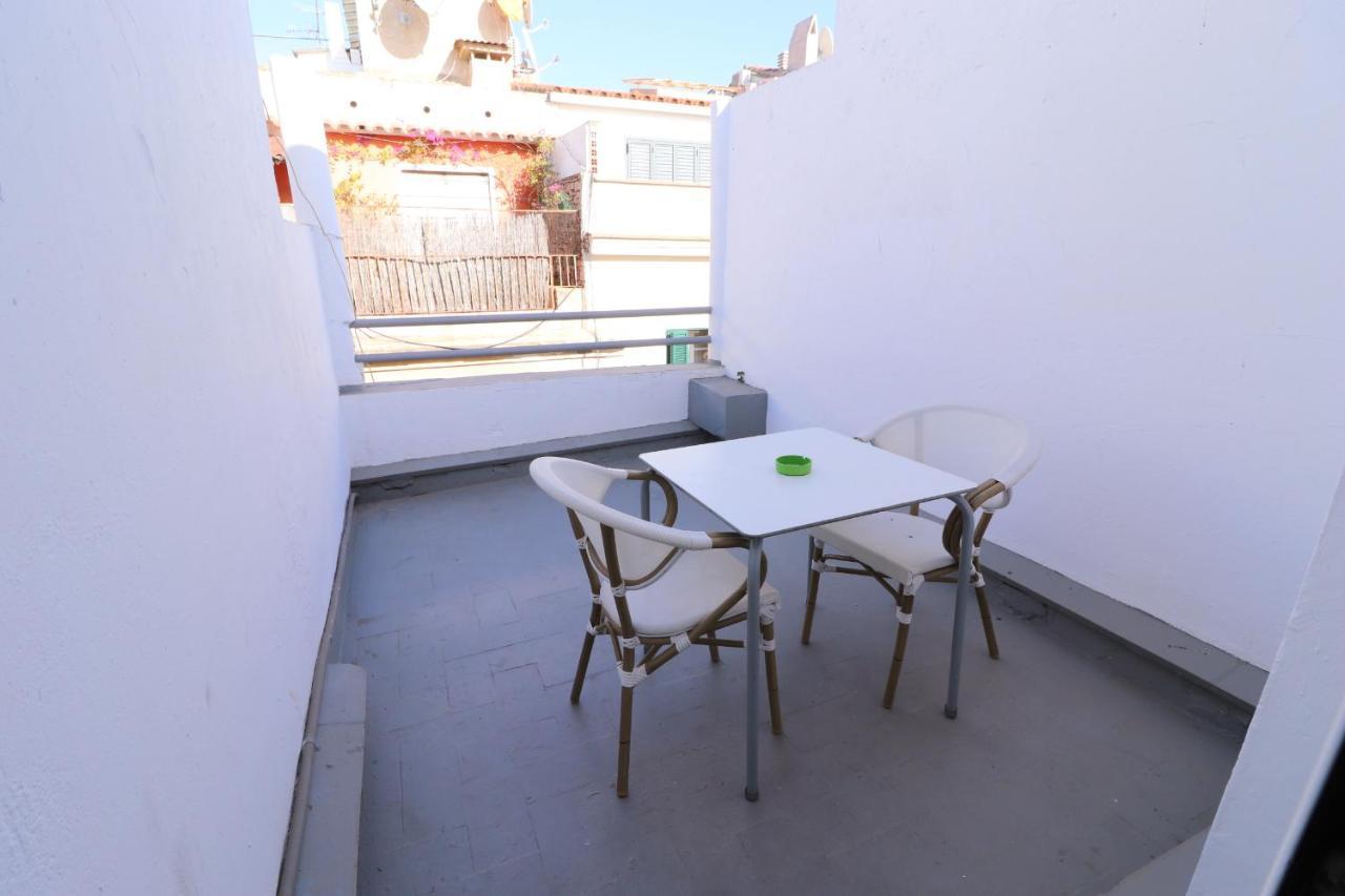 Ibiza Hotel *